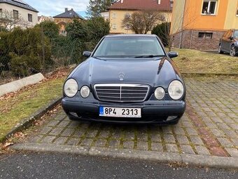 Mercedes Benz E270 CDi, W210