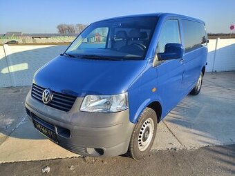 VW TRANSPORTER T5 CARAVELLE 9 MÍST 1.9 TDI 75kW 92 500KM DPH