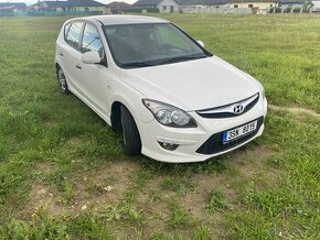 Hyundai i30 R.V.2012 1.6.CRDi 80kw. Manuální převodovka