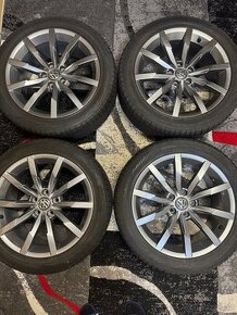 Zimní sada VW Arteon Monterey 245/45R18 Top stav