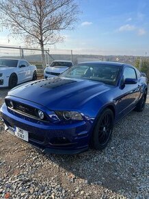 FORD Mustang 5.0 GT automat