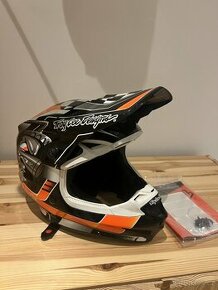 Motokrosová helma TroyLeeDesigns SE4 Polyacrylite Carb - 1