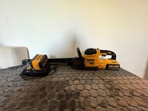 Prodám Aku pilu na zdivo Dewalt DCS397