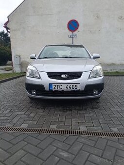 Kia Rio 1.4 I 77 kW najeto 87 XXX km nová STK