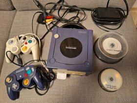 Nintendo Gamecube s modchipom a 33 hrami - 1