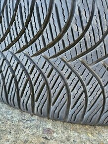 225/45R17 94V XL Goodride Z-401