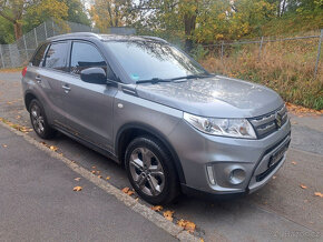 Suzuki Vitara Comfort 1.6 VVT 4x2 - tažné,temp,vyh.s,120 PS