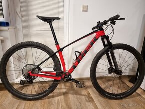 Trek Procaliber 9.6 Carbon XT 29" vzduch vidlice