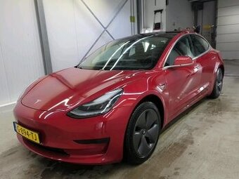 Tesla model 3 SR+