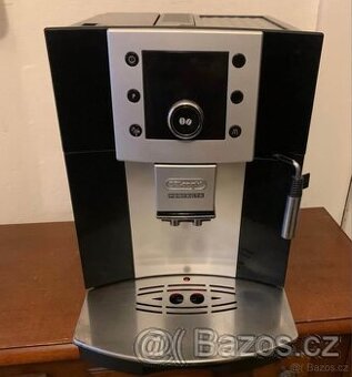 Kávovar DeLonghi