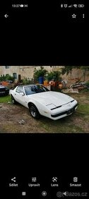 Pontiac Firebird 2.8 v6 targa manuál