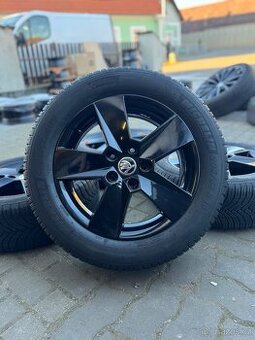 ORIGINÁL Alu Škoda ILIAS R16, 5x112 - TOP STAV