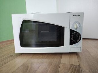 mikrovlnka PANASONIC