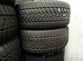 Zimní pneu Goodyear Ultrag Perf, 235/55/17, 2 kusy, 6,5 mm