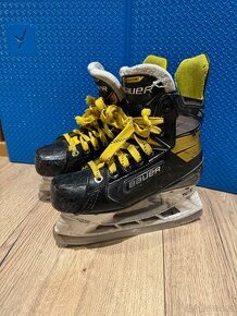 Brusle Bauer Supreme 3S Jr