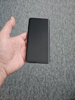 Samsung Galaxy S9+ (plus) DualSim - Krásný Stav