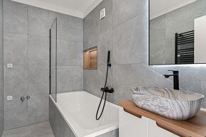 Prodej bytu 3+1 75 m² nám. Přátelství, Tábor