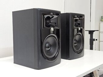 Studiové monitory JBL 306P MK2 - 1