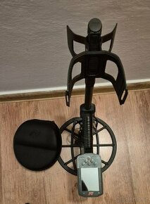 Detektor kovu Minelab Manticore