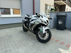 Kawasaki ZX-10R Ninja 2017 - Pearl Blizzard White - 1