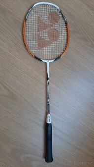 Badmintonová raketa YONEX - 1