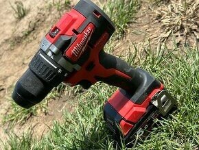 Milwaukee M18 vrtačka