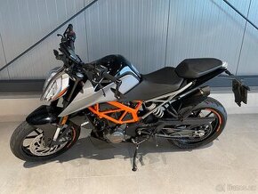 KTM Duke 125