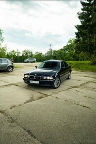 BMW E38 740i