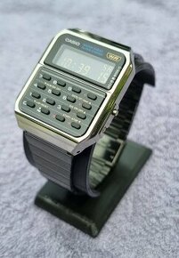 Casio CA-500WEGG-1BEF – hodinky s kalkulačkou