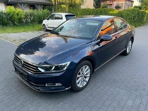 Volkswagen Passat Higline 2.0Tdi DSG 110KW rok 2015 - 1