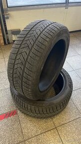 2x zimní 235/45/18 Pirelli