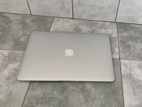 APPLE MacBook Air 13" A1466 (EMC 2559) - ROZEBRANÝ NA DÍLY