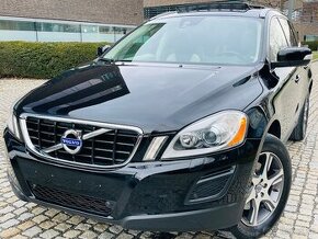 Volvo XC60 2.4D 4x4 120KW KAMERA SUMMUM TAŽNÉ