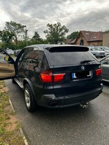 Elektricky sklopné tažné zařízení BMW e70