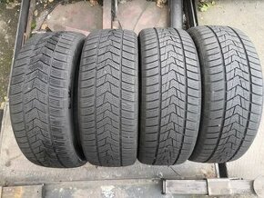 Zimní pneumatiky Tracmax 215/45 R18 93V.