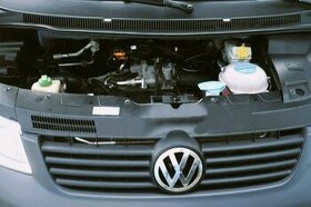 Motor AXC AXB 1.9TDI 75KW VW Transporter T5 7H r.v. 2006