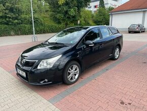 Toyota avensis T27 - 1