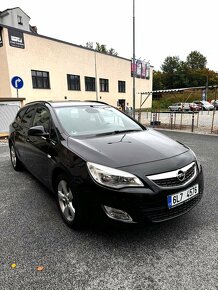 Prodám Opel Astra Sports Tourer