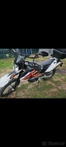 KTM 690 Enduro R - 1