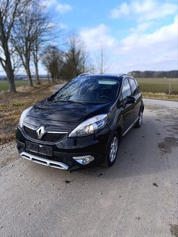 Renault Scénic XMOD 1.5 DCI