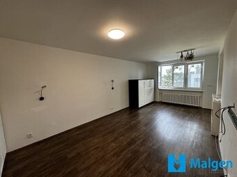 Pronájem byty 3+1, 79 m2 - Praha - Zbraslav, ev.č. 84240801