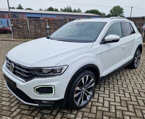 VW T-Roc 2.0TSI 140kW Sport 4x4 DSG 19“ Full LED Panora 2017 - 1