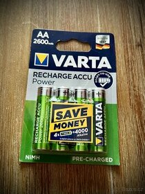 Nabíjecí baterie NiMH 2600mAh AA 1,2V Varta přednabité - 1