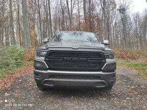 Dodge RAM 5.7 HEMI Laramie 4x4 mod.2020 led panorama blik - 1