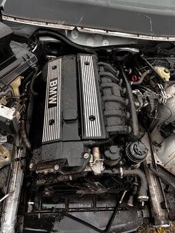 Motor m52b20 BMW