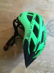 Prodám juniorskou helmu R2 Lumen, vel. S, 52-55cm