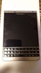 BlackBerry Passport Silver Edition email klient