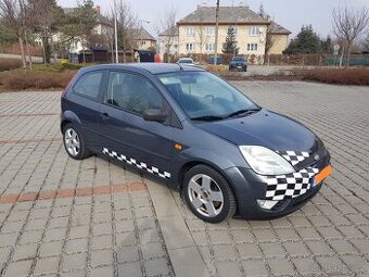 Ford fiesta mk5 1.25 55kw rok 2003 nová stk