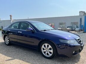 Honda Accord 2.4i -VTEC Executive MANUÁL - 1