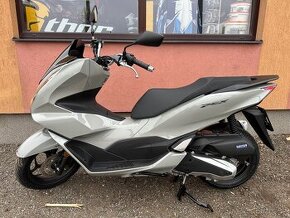 Obrázek k inzerátu: Honda pcx 125 nová s DPH